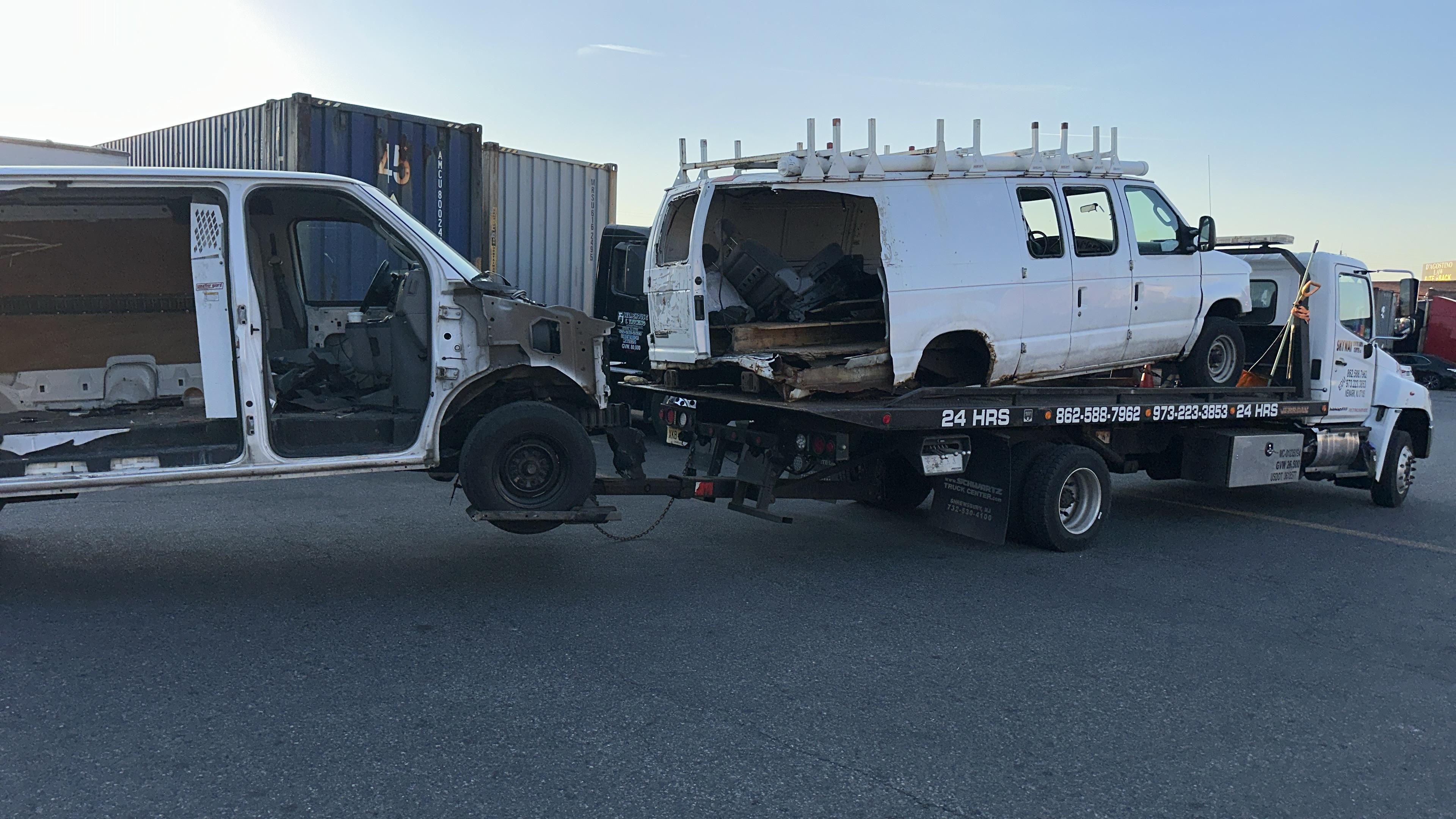 Construction debris removal – Skyway Junk